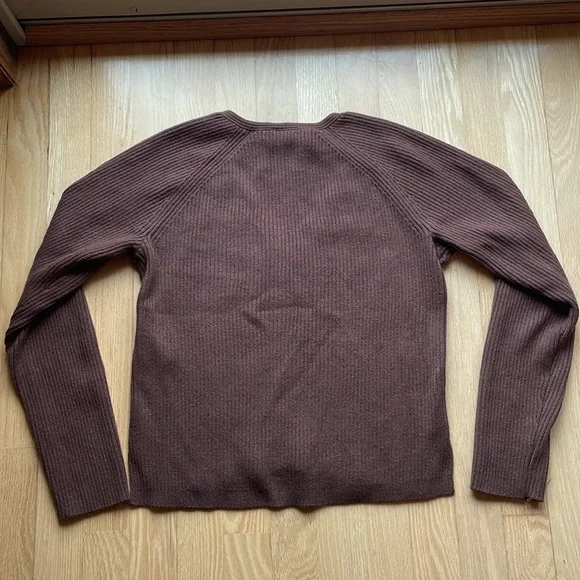 Abercrombie Vneck Sweater - Picture 4 of 4